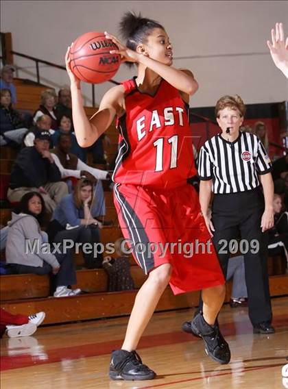 Thumbnail 3 in Denver East vs. Chatfield (2009 Fairview Festival) photogallery.