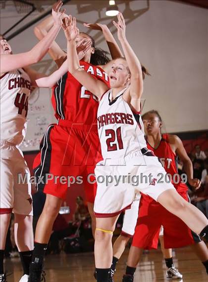 Thumbnail 3 in Denver East vs. Chatfield (2009 Fairview Festival) photogallery.