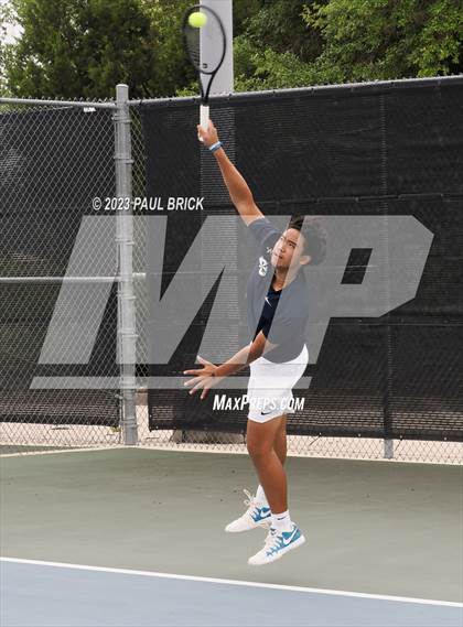 Thumbnail 2 in UIL 6A Boys Tennis Semifinal photogallery.