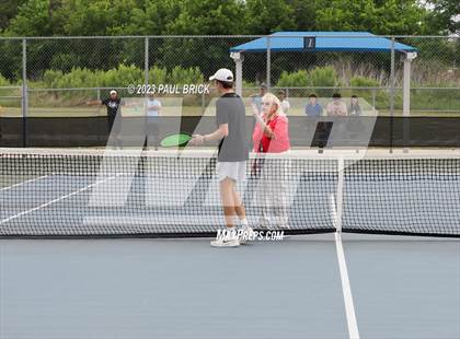 Thumbnail 2 in UIL 6A Boys Tennis Semifinal photogallery.