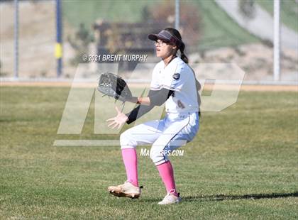 Thumbnail 1 in Riverdale Ridge vs. Palisade (CHSAA 4A Region 4) photogallery.