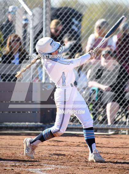 Thumbnail 3 in Riverdale Ridge vs. Palisade (CHSAA 4A Region 4) photogallery.