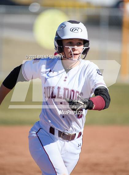 Thumbnail 2 in Riverdale Ridge vs. Palisade (CHSAA 4A Region 4) photogallery.