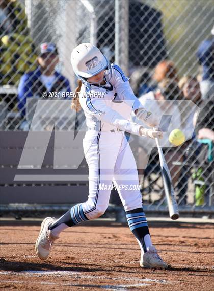Thumbnail 1 in Riverdale Ridge vs. Palisade (CHSAA 4A Region 4) photogallery.