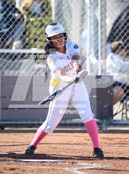 Thumbnail 3 in Riverdale Ridge vs. Palisade (CHSAA 4A Region 4) photogallery.