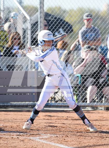 Thumbnail 2 in Riverdale Ridge vs. Palisade (CHSAA 4A Region 4) photogallery.