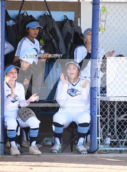 Thumbnail 3 in Riverdale Ridge vs. Palisade (CHSAA 4A Region 4) photogallery.