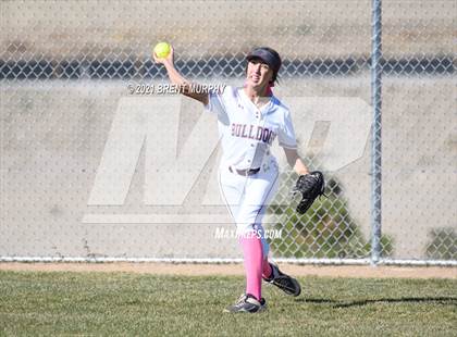 Thumbnail 3 in Riverdale Ridge vs. Palisade (CHSAA 4A Region 4) photogallery.