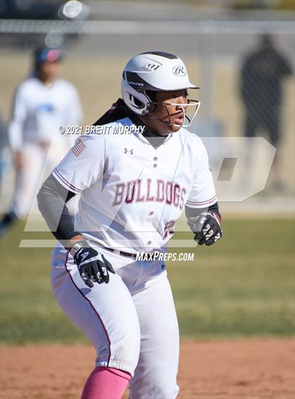 Thumbnail 2 in Riverdale Ridge vs. Palisade (CHSAA 4A Region 4) photogallery.