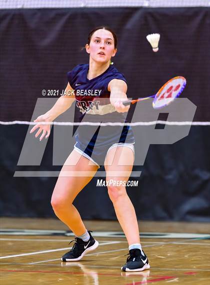 Thumbnail 3 in AIA D1 Badminton Team Championship photogallery.