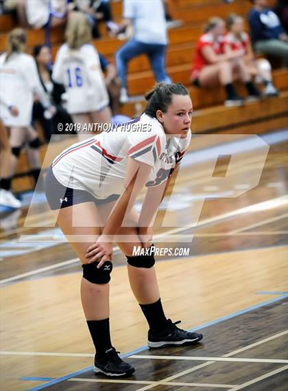 Thumbnail 1 in Bayport-Blue Point vs. St Francis Prep (Long Beach Invitational) photogallery.