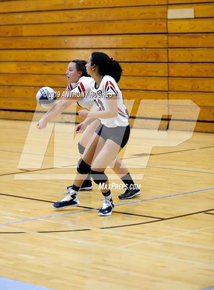 Thumbnail 1 in Bayport-Blue Point vs. St Francis Prep (Long Beach Invitational) photogallery.