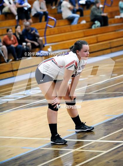 Thumbnail 1 in Bayport-Blue Point vs. St Francis Prep (Long Beach Invitational) photogallery.