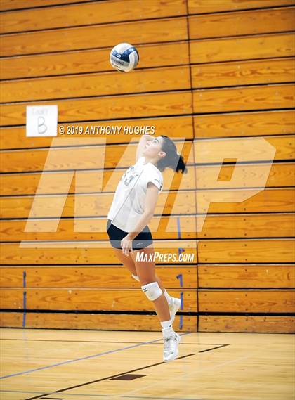 Thumbnail 1 in Bayport-Blue Point vs. St Francis Prep (Long Beach Invitational) photogallery.