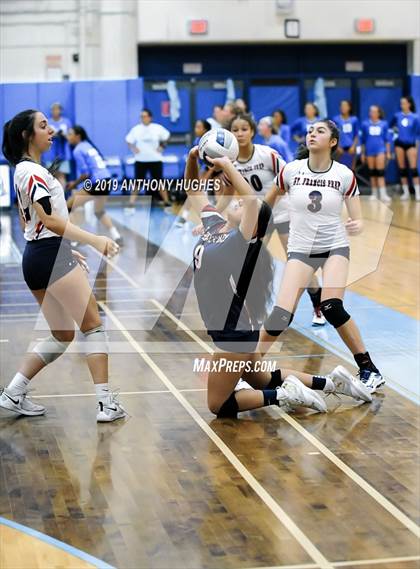 Thumbnail 1 in Bayport-Blue Point vs. St Francis Prep (Long Beach Invitational) photogallery.