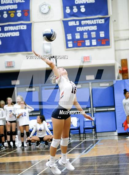 Thumbnail 1 in Bayport-Blue Point vs. St Francis Prep (Long Beach Invitational) photogallery.
