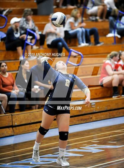 Thumbnail 1 in Bayport-Blue Point vs. St Francis Prep (Long Beach Invitational) photogallery.