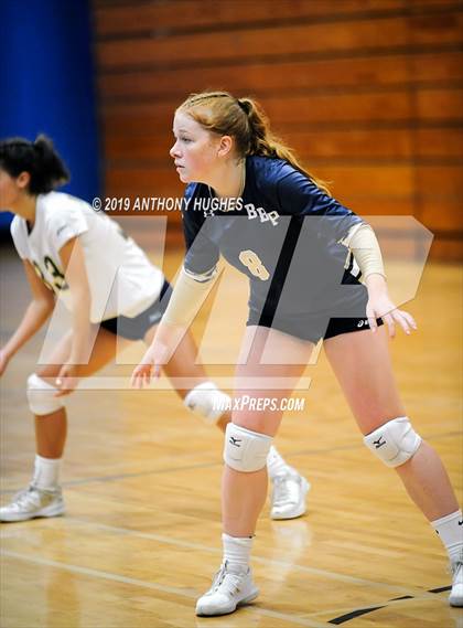 Thumbnail 1 in Bayport-Blue Point vs. St Francis Prep (Long Beach Invitational) photogallery.