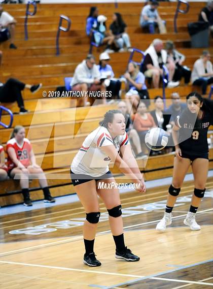 Thumbnail 1 in Bayport-Blue Point vs. St Francis Prep (Long Beach Invitational) photogallery.
