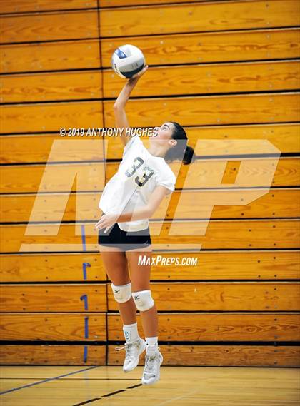 Thumbnail 3 in Bayport-Blue Point vs. St Francis Prep (Long Beach Invitational) photogallery.