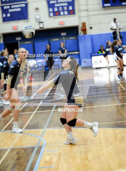 Thumbnail 1 in Bayport-Blue Point vs. St Francis Prep (Long Beach Invitational) photogallery.