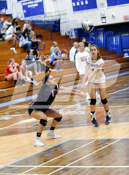 Thumbnail 3 in Bayport-Blue Point vs. St Francis Prep (Long Beach Invitational) photogallery.