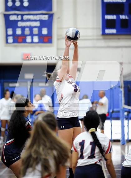 Thumbnail 1 in Bayport-Blue Point vs. St Francis Prep (Long Beach Invitational) photogallery.