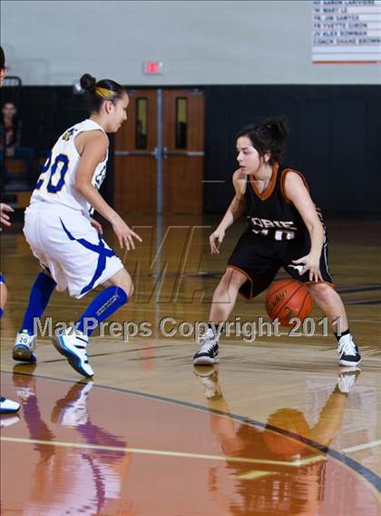 Thumbnail 1 in Eastwood vs. Dobie (McDonald's Texas Invitational) photogallery.