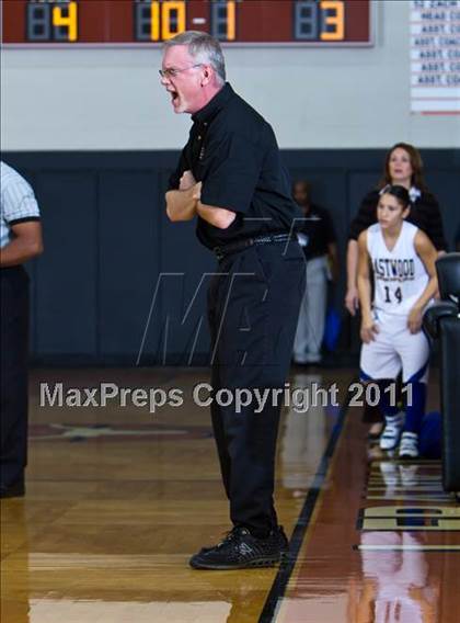 Thumbnail 3 in Eastwood vs. Dobie (McDonald's Texas Invitational) photogallery.