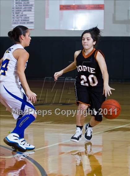 Thumbnail 3 in Eastwood vs. Dobie (McDonald's Texas Invitational) photogallery.