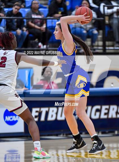 Thumbnail 1 in Brownsboro vs. Liberty-Eylau (UIL 4A Region 2 Area Playoff) photogallery.