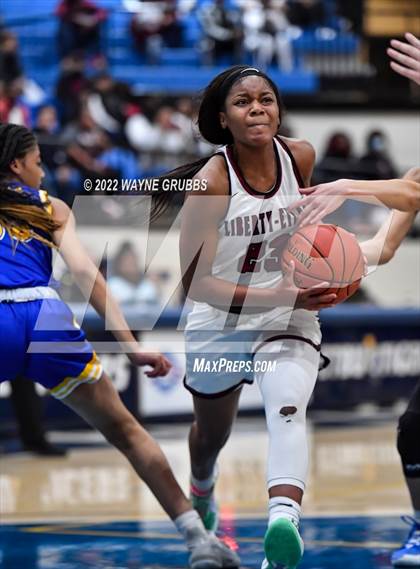 Thumbnail 3 in Brownsboro vs. Liberty-Eylau (UIL 4A Region 2 Area Playoff) photogallery.