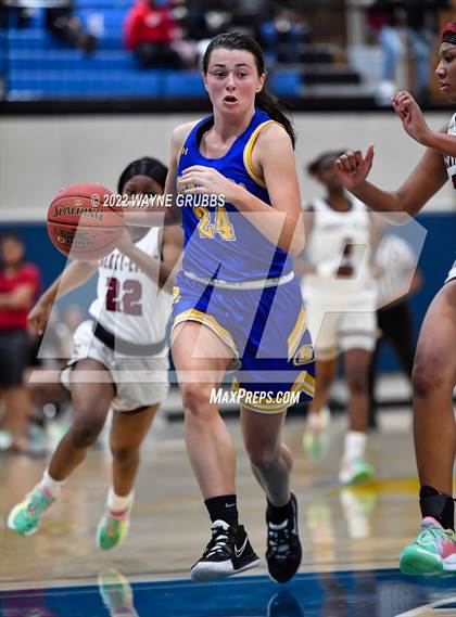 Thumbnail 3 in Brownsboro vs. Liberty-Eylau (UIL 4A Region 2 Area Playoff) photogallery.