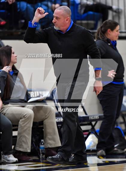 Thumbnail 1 in Brownsboro vs. Liberty-Eylau (UIL 4A Region 2 Area Playoff) photogallery.