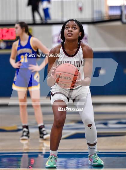 Thumbnail 3 in Brownsboro vs. Liberty-Eylau (UIL 4A Region 2 Area Playoff) photogallery.