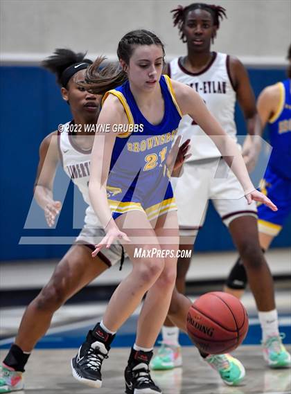 Thumbnail 2 in Brownsboro vs. Liberty-Eylau (UIL 4A Region 2 Area Playoff) photogallery.