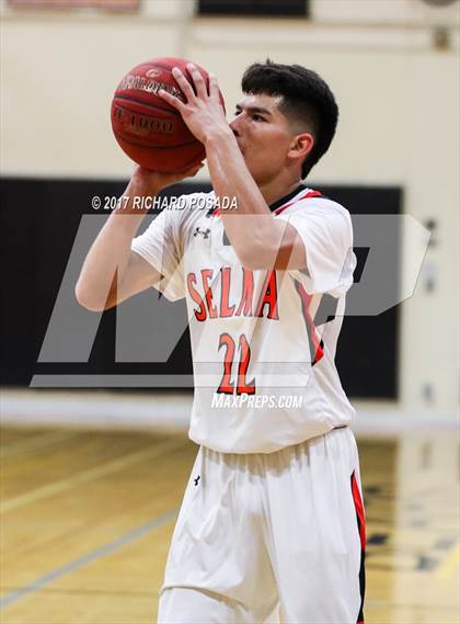 Thumbnail 2 in Shafter @ Selma photogallery.