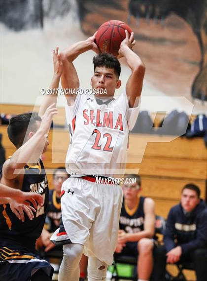 Thumbnail 3 in Shafter @ Selma photogallery.