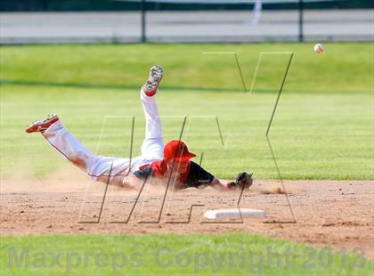 Thumbnail 1 in Masuk vs. Pomperaug (SWC Semifinal) photogallery.