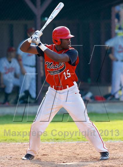 Thumbnail 2 in Masuk vs. Pomperaug (SWC Semifinal) photogallery.
