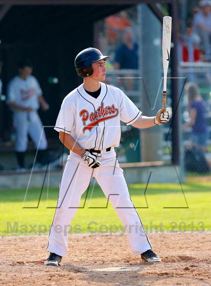 Thumbnail 2 in Masuk vs. Pomperaug (SWC Semifinal) photogallery.