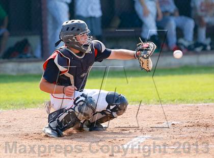 Thumbnail 1 in Masuk vs. Pomperaug (SWC Semifinal) photogallery.