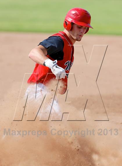 Thumbnail 1 in Masuk vs. Pomperaug (SWC Semifinal) photogallery.