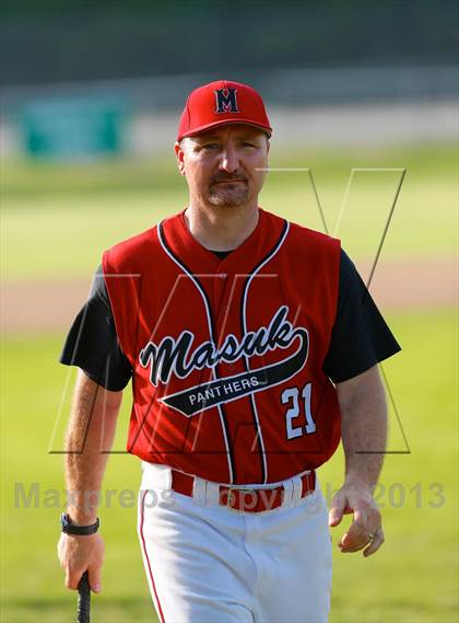 Thumbnail 1 in Masuk vs. Pomperaug (SWC Semifinal) photogallery.