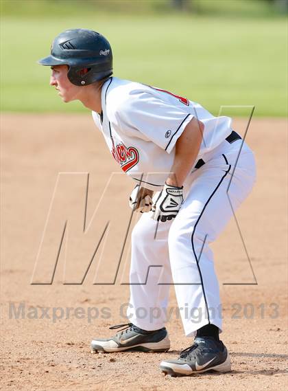 Thumbnail 1 in Masuk vs. Pomperaug (SWC Semifinal) photogallery.