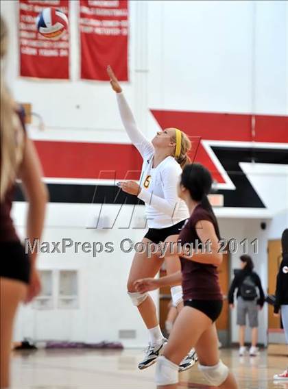 Thumbnail 1 in Valley Christian vs West (Molten Classic) photogallery.