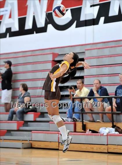 Thumbnail 1 in Valley Christian vs West (Molten Classic) photogallery.