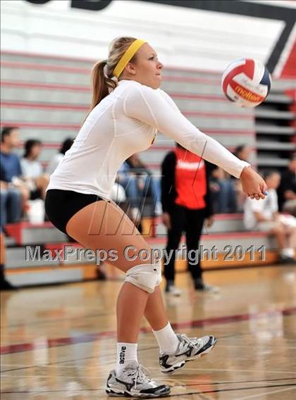 Thumbnail 1 in Valley Christian vs West (Molten Classic) photogallery.