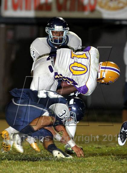 Thumbnail 1 in Lynwood vs. South East photogallery.