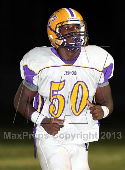 Thumbnail 3 in Lynwood vs. South East photogallery.